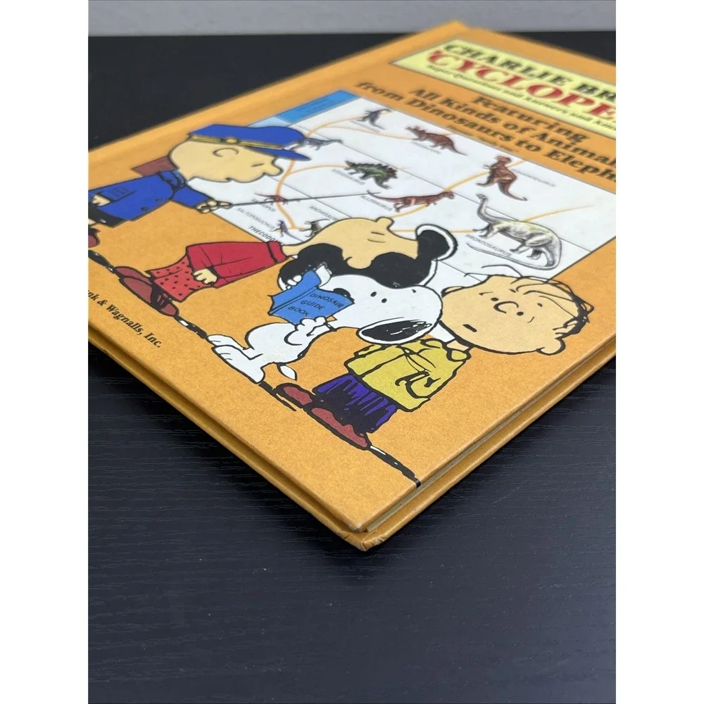 Charlie Brown's Cyclopedia Volume 3 All Kinds of Animals Vintage 1972 Hardcover